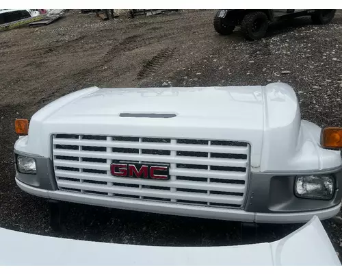 GMC C5500 Grille