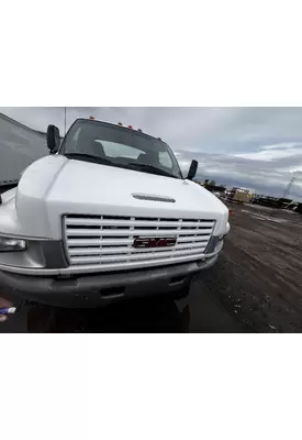 GMC C5500 Grille