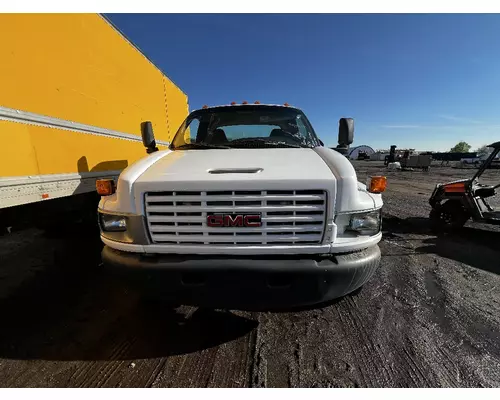 GMC C5500 Grille