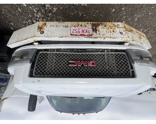 GMC C5500 Grille