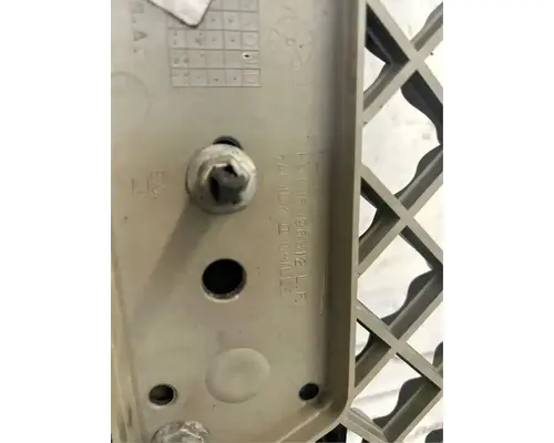 GMC C5500 Grille