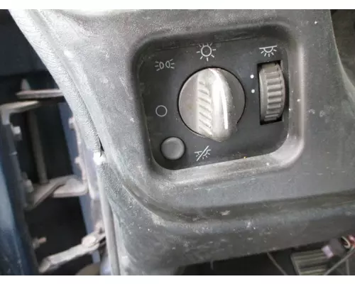 GMC C5500 HEADLAMP SWITCH