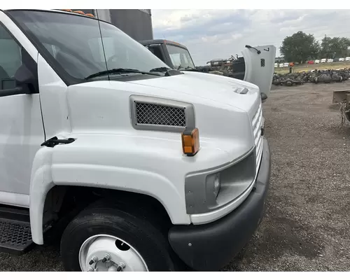 GMC C5500 Hood