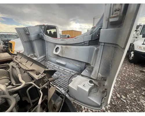 GMC C5500 Hood