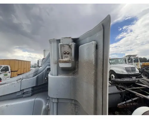 GMC C5500 Hood