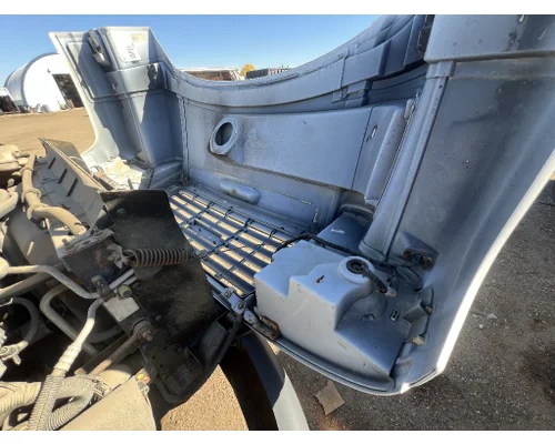 GMC C5500 Hood