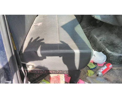 GMC C5500 SEAT, FRONT