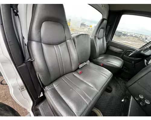 GMC C5500 Seat, Front