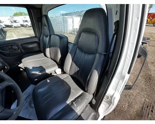 GMC C5500 Seat, Front