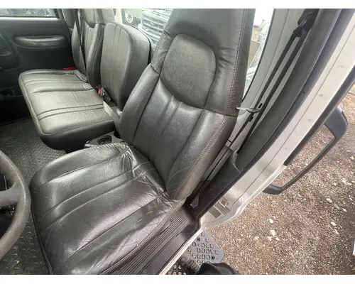 GMC C5500 Seat, Front