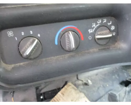 GMC C5500 TEMPERATURE CONTROL