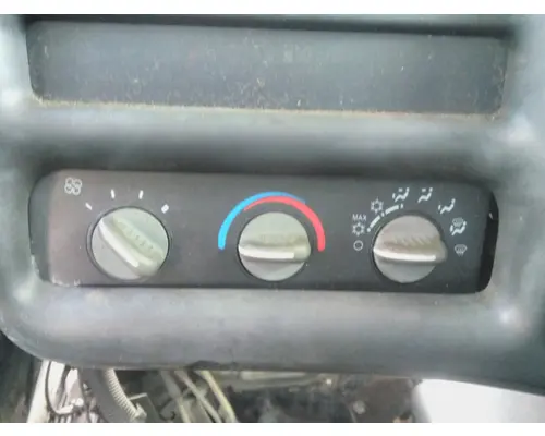 GMC C5500 TEMPERATURE CONTROL