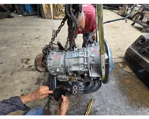 GMC C5500 Transmission Assembly
