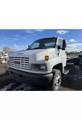 GMC C5500 Valve Cover