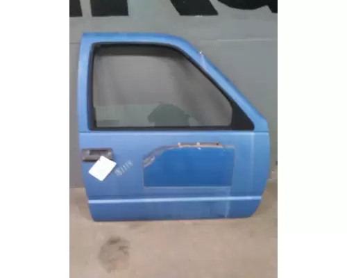 GMC C6000 DOOR ASSEMBLY, FRONT