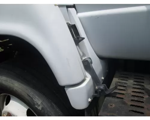 GMC C6000 FENDER EXTENSION