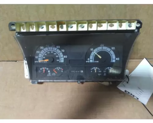 GMC C6000 GAUGE CLUSTER