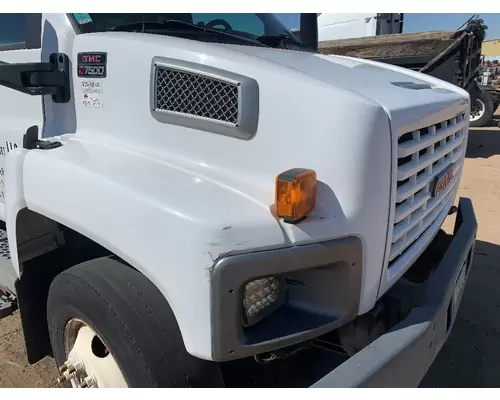 GMC C6500 / C7500 / C8500 Hood