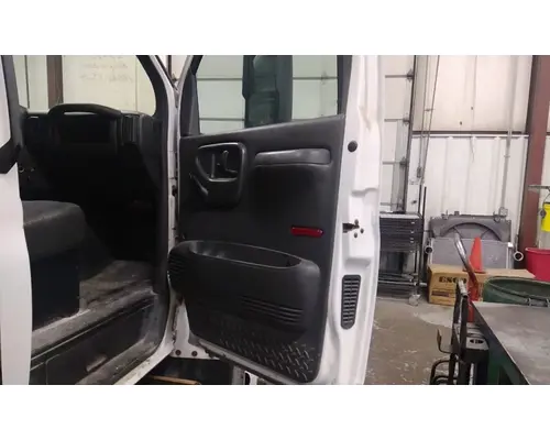 GMC C6500 2003-2010 DOOR ASSEMBLY, FRONT