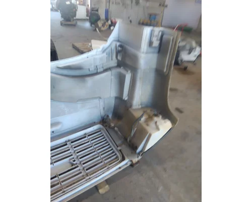 GMC C6500 2003-2010 HOOD