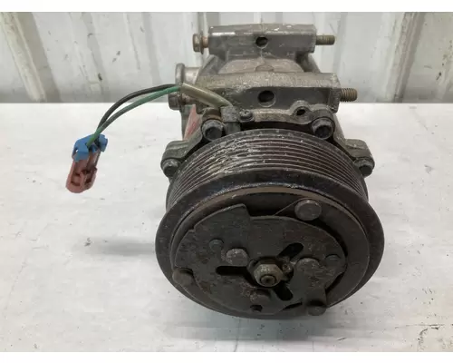 GMC C6500 Air Conditioner Compressor