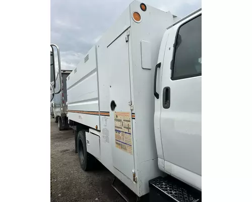 GMC C6500 Box  Bed