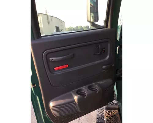 GMC C6500 CAB CLIP