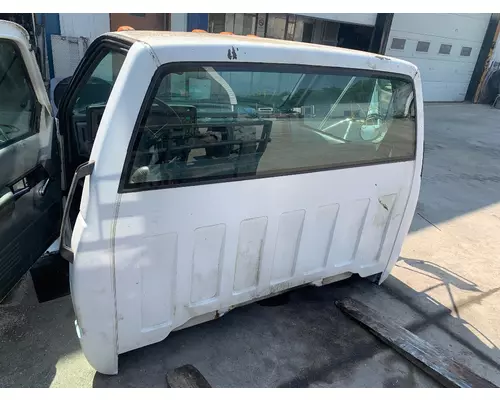 GMC C6500 Cab Mount