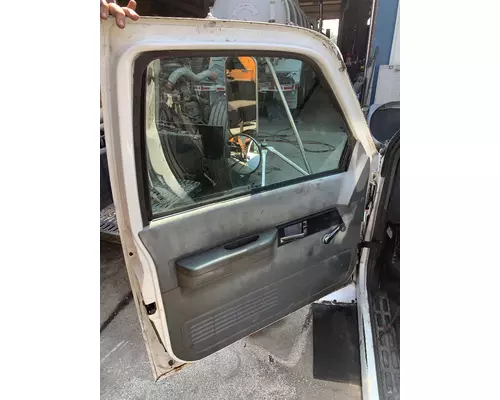 GMC C6500 Cab Mount