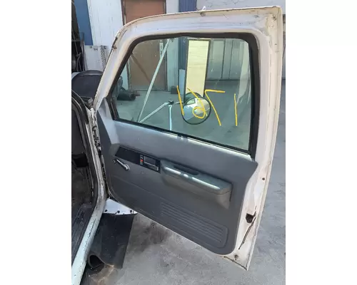 GMC C6500 Cab Mount