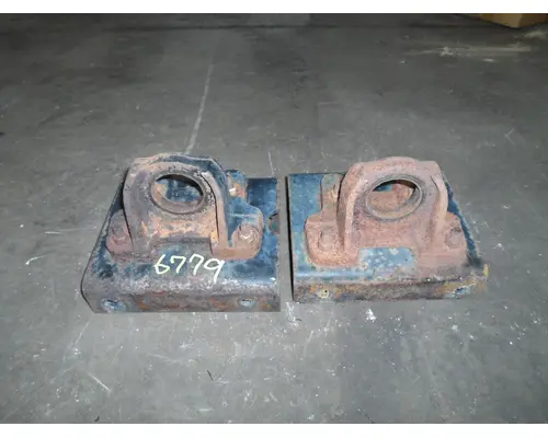 GMC C6500 Engine Mounts