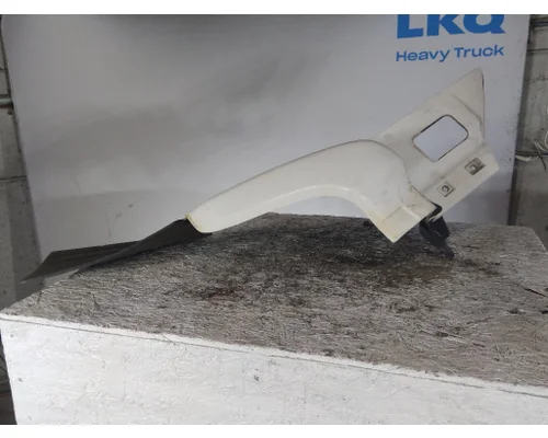 GMC C6500 FENDER EXTENSION