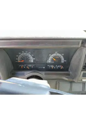 GMC C6500 GAUGE CLUSTER