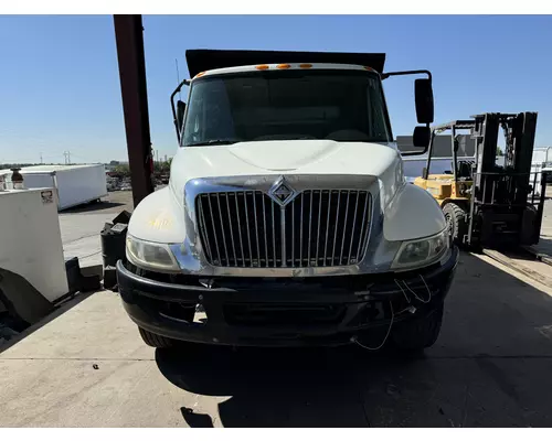 GMC C6500 Grille