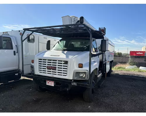 GMC C6500 Grille