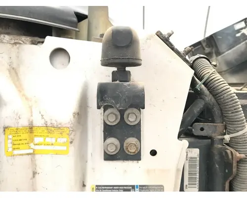 GMC C6500 Hood Rest