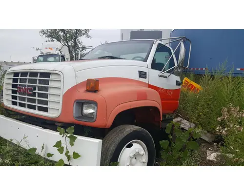 GMC C6500 Hood