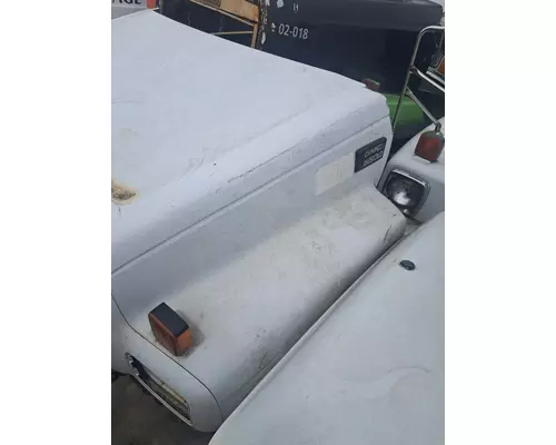 GMC C6500 Hood