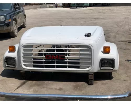 GMC C6500 Hood