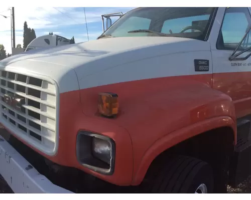 GMC C6500 Hood