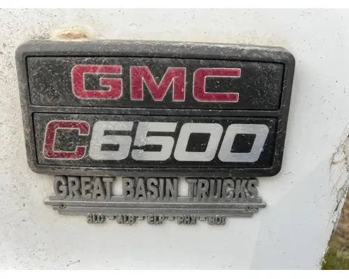 GMC C6500 Hood