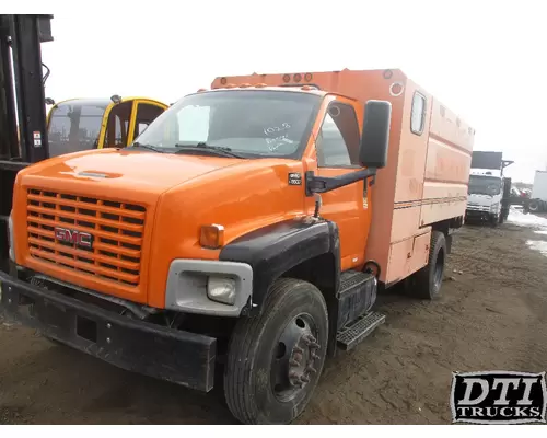 GMC C6500 Hood