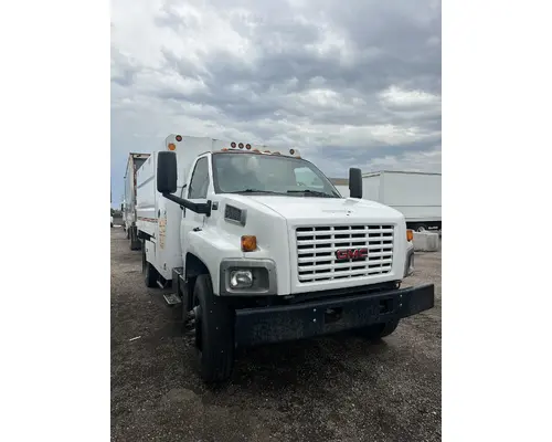 GMC C6500 Hood