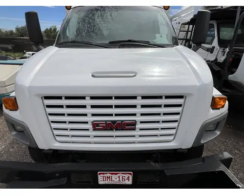 GMC C6500 Hood
