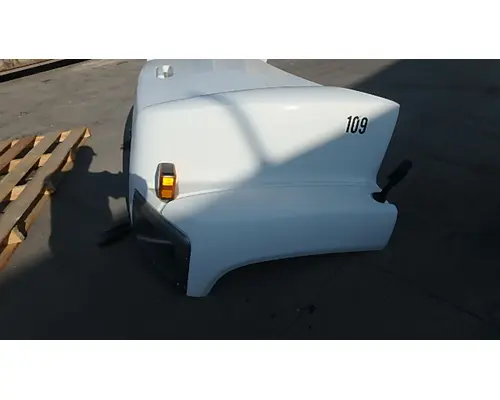 GMC C6500 Hood