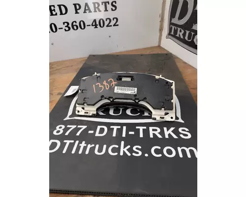 GMC C6500 Instrument Cluster