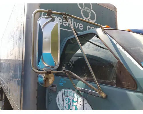 GMC C6500 MIRROR ASSEMBLY CABDOOR