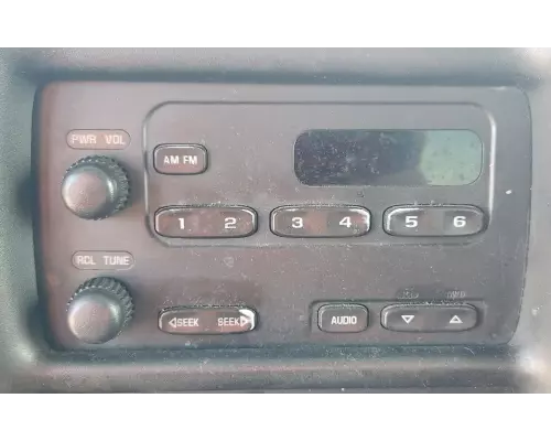 GMC C6500 Radio