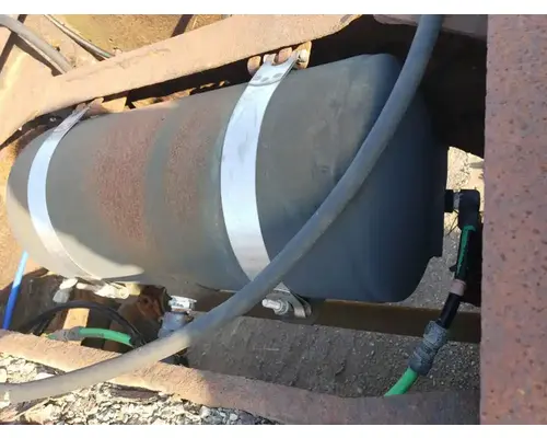 GMC C7000 Topkick Air Tank