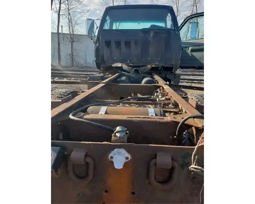 GMC C7000 Topkick Air Tank